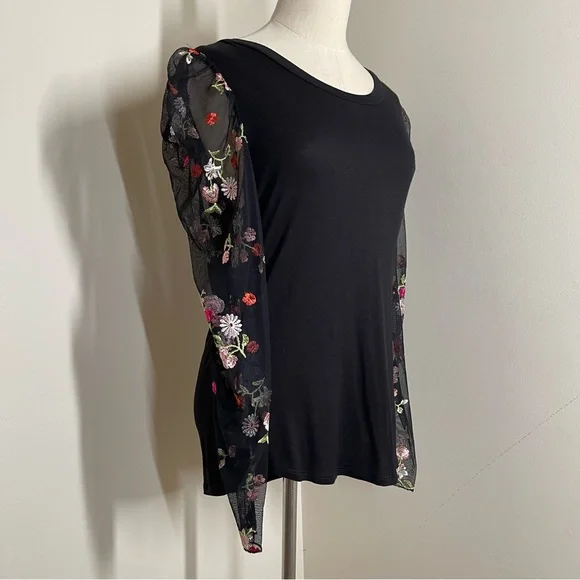Willow Young Contemporary Black Mesh EmbroideredSleeves Jersey Long Sleeve Top-M - Picture 6 of 11